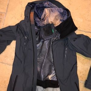 Oakley ski jacket men’s